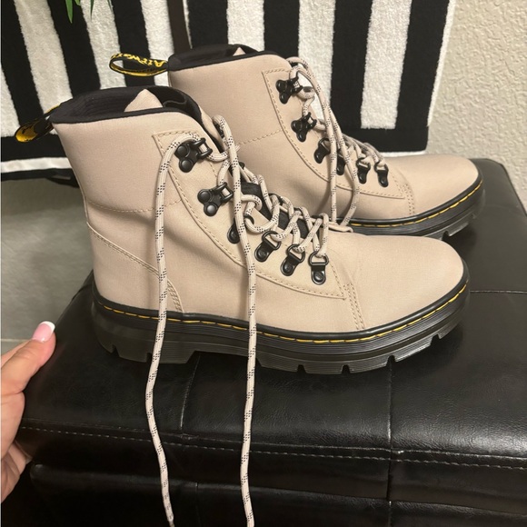 Doc Martin boots new! - Picture 4 of 7